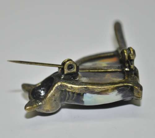 Antique Brass Tone Cat Brooch with Red rhinesTone Eyes signed Honey