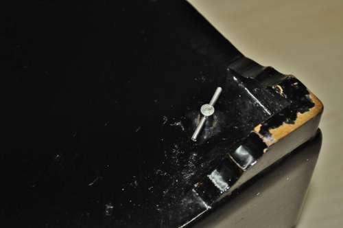 Vintage Japanese 1950s Musical Jewellery Box Hand-painted on Black Lacquer with Abalone Inlay