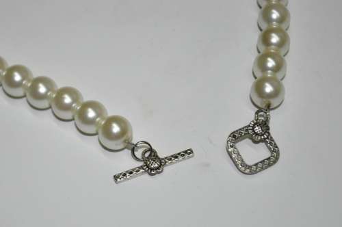 Formaviva Jewellery for Life Faux Pearl Parure Set in original box
