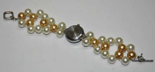 Formaviva Jewellery for Life Faux Pearl Parure Set in original box