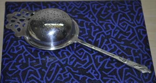 Vintage Sipelia Sheffield EPSN Apostles Box Set - 6 Teaspoons and 1 Tea Strainer (As new)