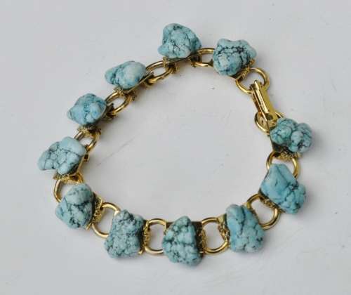Vintage Gold Tone and Turquoise Link Bracelet