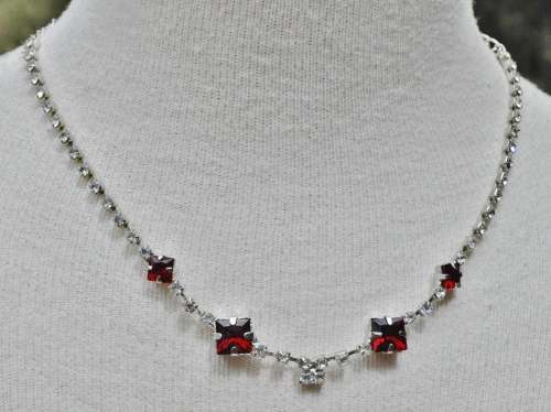 Vintage 1950s Glamour Ruby Red and Clear RhinesTone Silver Tone Necklace