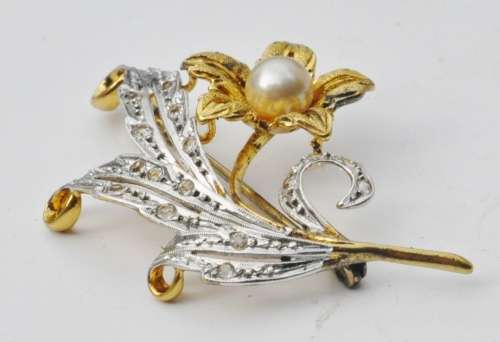 Vintage 1940s 18 ct Gold Plated Sterling Silver, Rhinestone and Faux Pearl Brooch Pin stamped 925