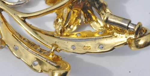 Vintage 1940s 18 ct Gold Plated Sterling Silver, Rhinestone and Faux Pearl Brooch Pin stamped 925