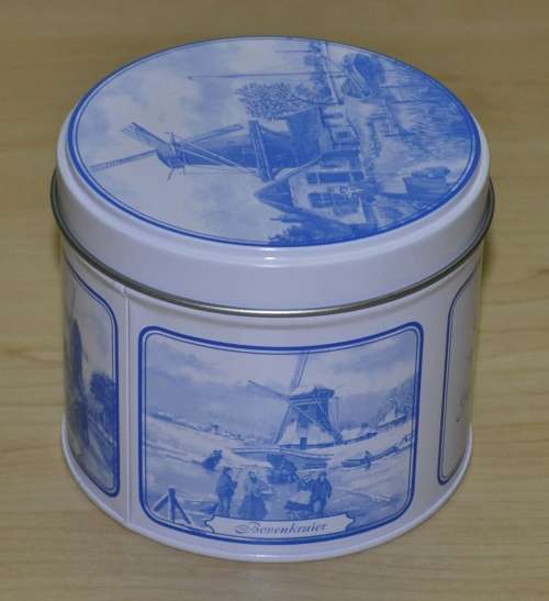 Contemporary Collectible De Bankergroep Syrup Waffles Delft Style Storage Tin