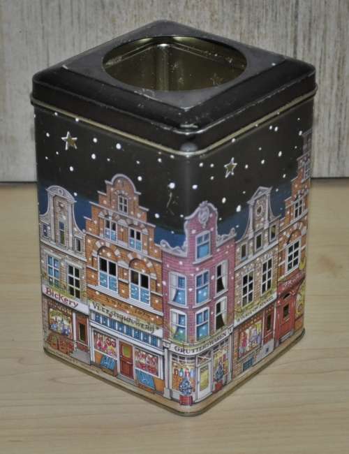 Vintage, Collectible Tea Light Lantern City Scene Tin by Bickery Food Group Netherlands