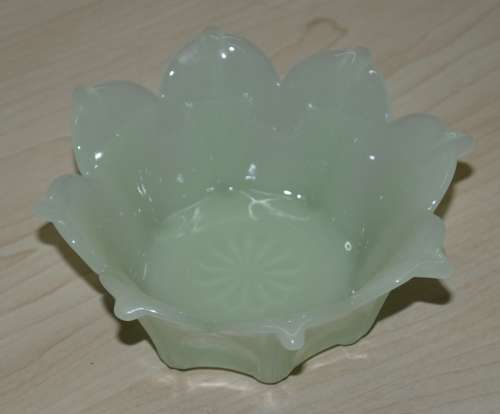 Vintage Chinese Translucent Jadeite Lotus Flower Bowl