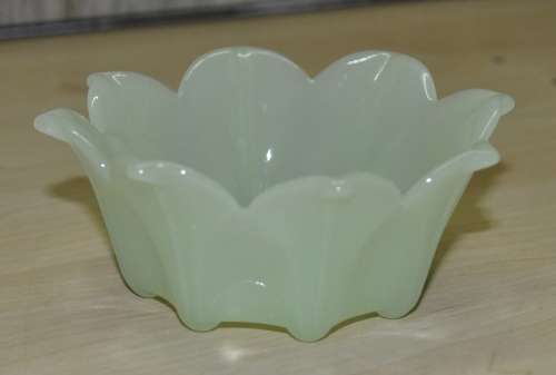 Vintage Chinese Translucent Jadeite Lotus Flower Bowl