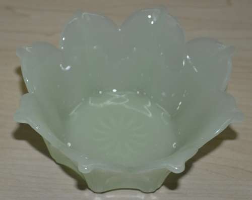 Vintage Chinese Translucent Jadeite Lotus Flower Bowl