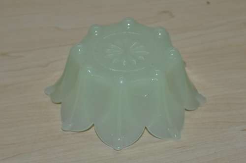 Vintage Chinese Translucent Jadeite Lotus Flower Bowl
