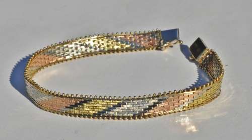 Vintage Italian 9ct Tri-Colour (Yellow, White and Rose) Gold Mesh Bracelet marked `375 Italy`