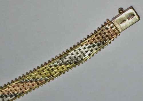 Vintage Italian 9ct Tri-Colour (Yellow, White and Rose) Gold Mesh Bracelet marked `375 Italy`