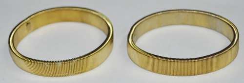Pair of Vintage Gold Tone Coil Stretch Expandable Armband Bangle Bracelets