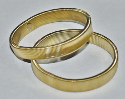Pair of Vintage Gold Tone Coil Stretch Expandable Armband Bangle Bracelets