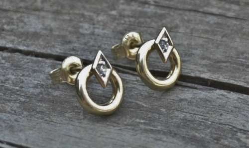 Vintage 9ct Yellow Gold Circle and Diamond Stud Earrings