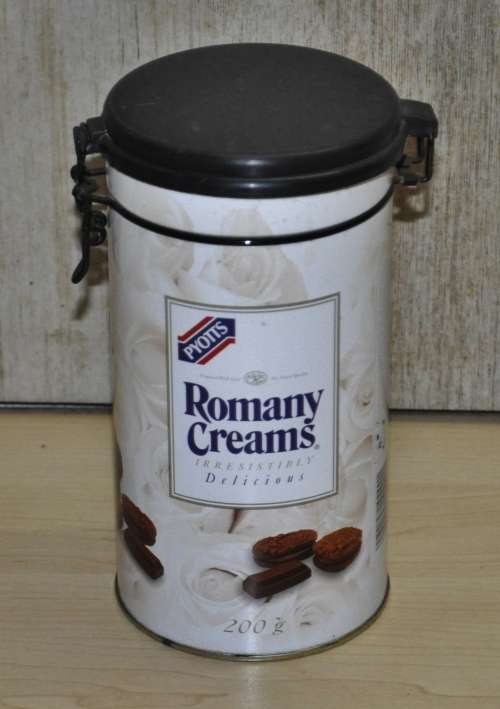 Collectible, Contemporary Pyotts Romany Creams Biscuit Tin