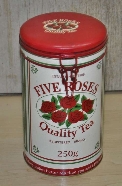 Vintage, Collectible Five Rose Quality Tea Tin