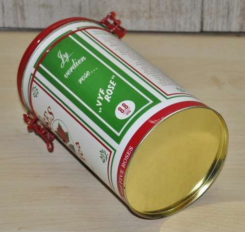 Vintage, Collectible Five Rose Quality Tea Tin