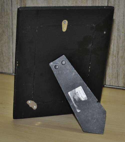 Vintage, Retro Quality Veneered Red and Cream Checkered Marble Effect Standing Photo Frame