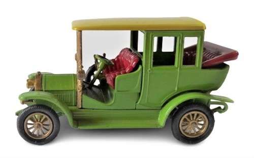 Collectible Matchbox Models of Yesteryear 1910 Benz Limousine  Made in England.