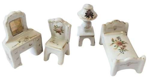 Vintage Porcelain Miniature Dollhouse Bedroom Furniture - Made in Occupied Japan (1945-1952)