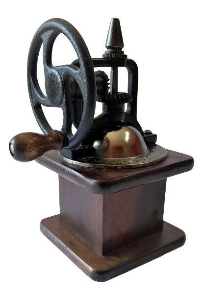 Vintage wooden black pepper mill/hand grinder