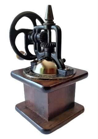 Vintage wooden black pepper mill/hand grinder