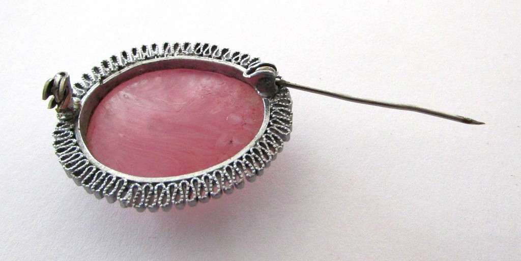 Vintage 1930s Art Deco Silver tone Czech Pink Mottled Glass Brooch Pin