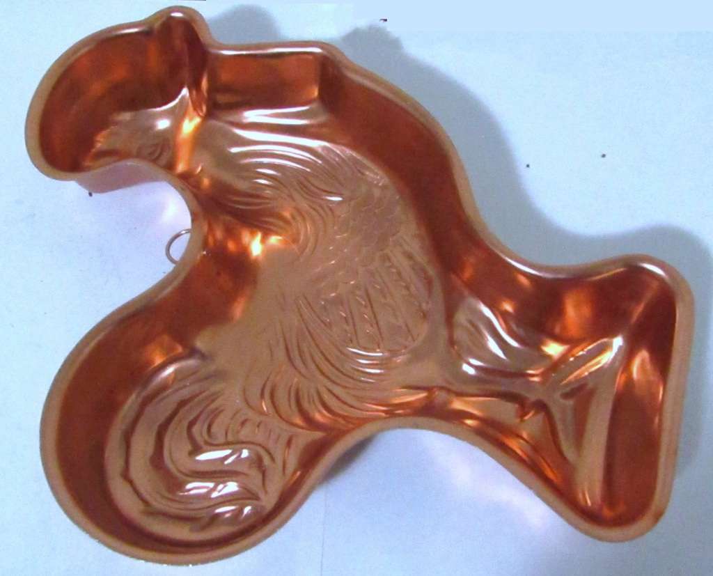 Vintage Rooster Mold Copper Tone Aluminum 3.5 Cup Wall Hanging