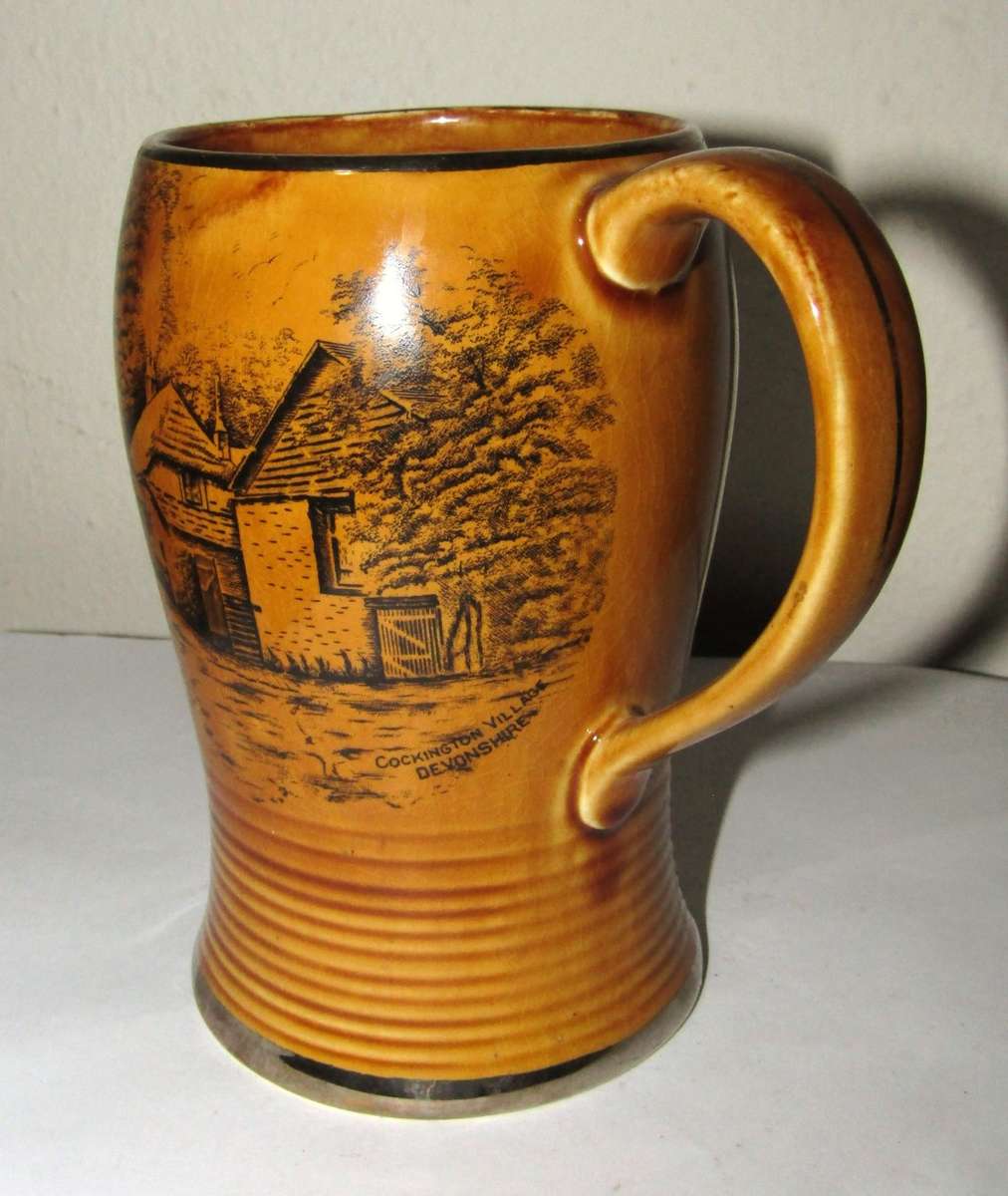 Vintage Crown Devon Fieldings Musical Mug - 902