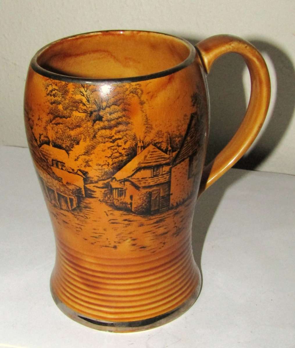 Vintage Crown Devon Fieldings Musical Mug - 902