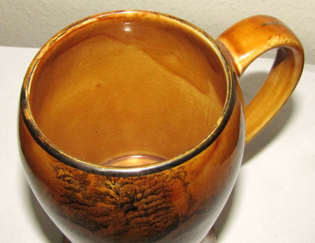 Vintage Crown Devon Fieldings Musical Mug - 902