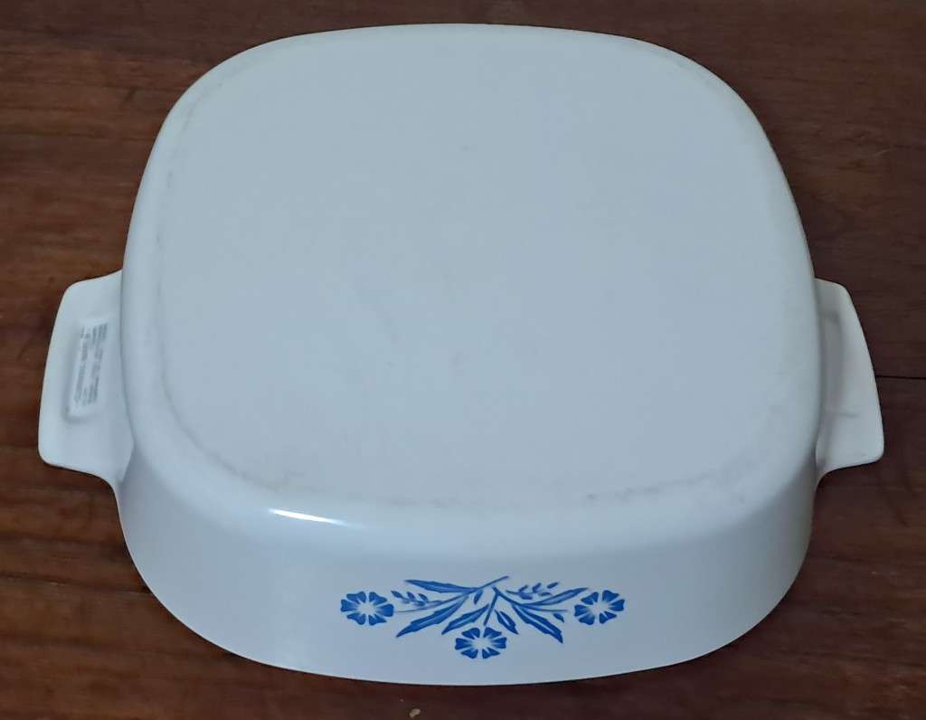 Vintage Blue Cornflower 2 Liter Corning Ware Dish A-2-B with Lid c1970