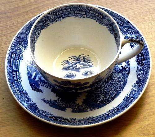 Vintage blue Wedgwood Willow tea cup and saucer