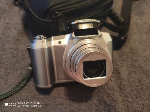 OLYMPUS STYLUS SZ-16 DIGITAL CAMERA