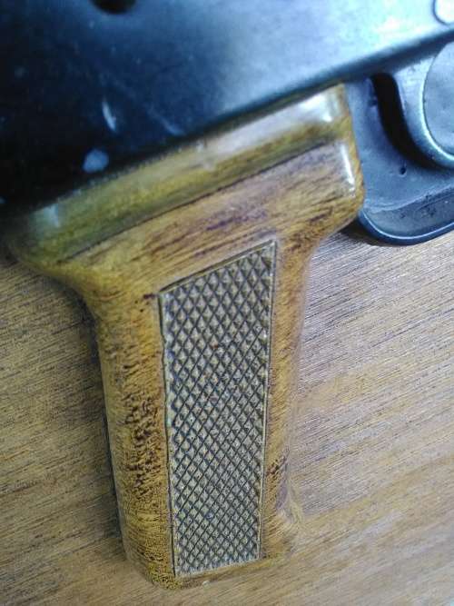 AK47 REPLICA WALL MOUNT !! AWESOME !