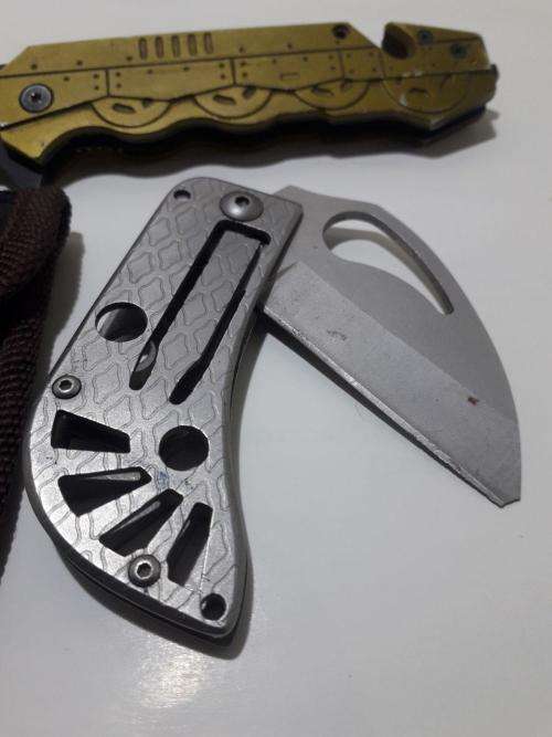 x2 tactical knife's up for grabs R1 auction!!