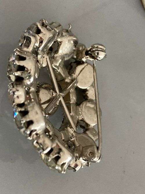 Gablonz Vintage Rhinestone Brooch Pin White Strass Stones and Pearl - Handmade