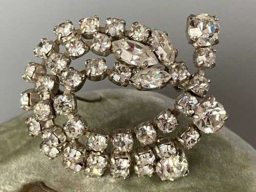 Gablonz Charming Vintage Rhinestone Brooch Pin - Estate Collection - Handmade