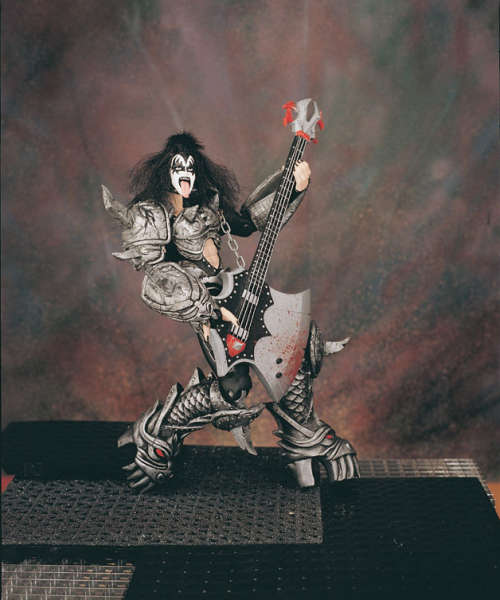 TOP COLLECTORS ***KISS*** GENE SIMMONS FIGURURINE 18CM -  ORIGINAL TODD MCFARLANE TOY