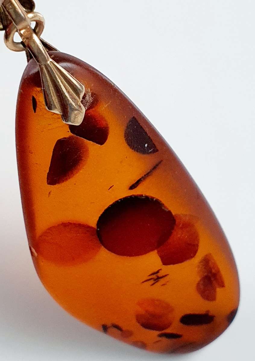 VINTAGE AMBER TEAR DROP PENDANT - REAL - HUGE PIECE WITH 5 CM