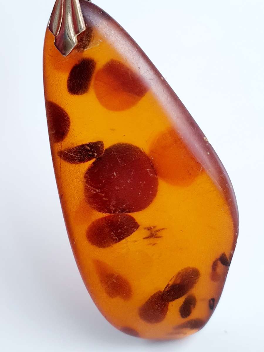 VINTAGE AMBER TEAR DROP PENDANT - REAL - HUGE PIECE WITH 5 CM