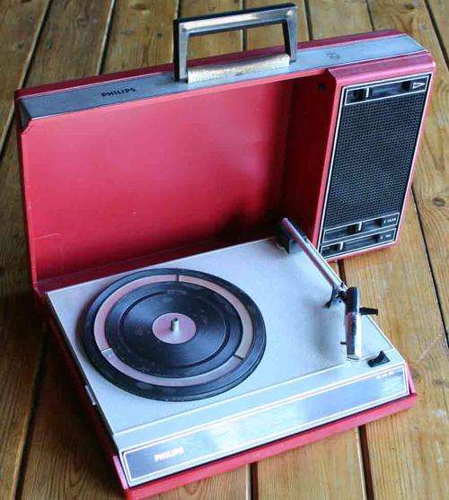 PHILIPS PORTABLE RECORD PLAYER-60'S/70'S