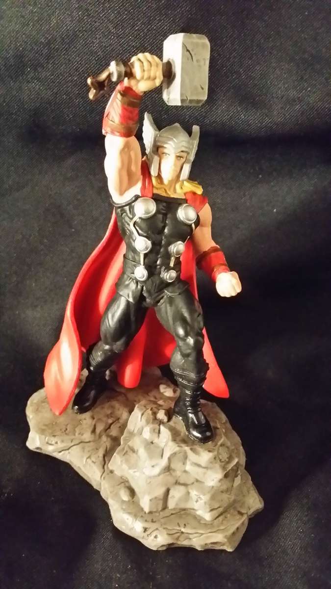 Marvel Thor Figurine 14 cm