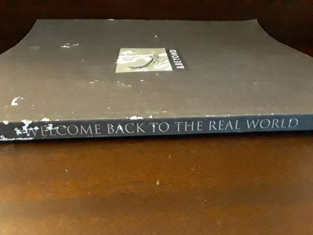 Books : The World and Beyond - travel