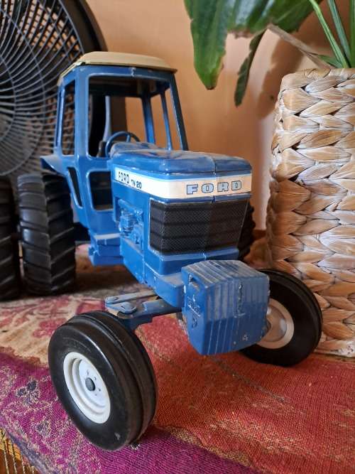 Ford TW 20 Tractor