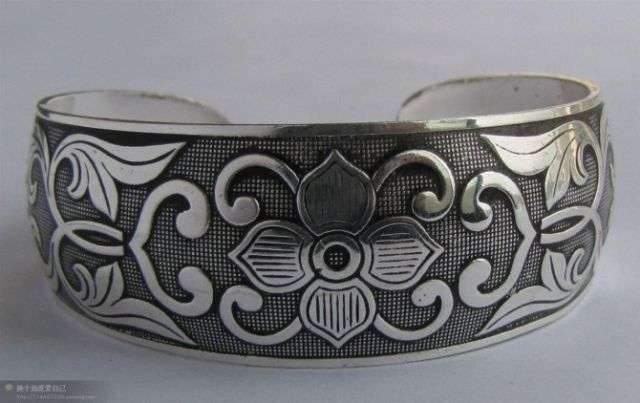 Tibetan Tibet silver Totem Bangle Cuff Bracelet