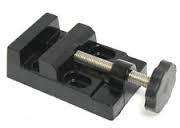 Small vice. Please read listing!