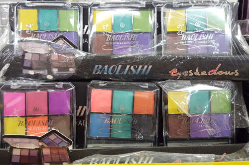 REDUCED TO CLEAR!!! Eyeshadow powder! See Other Clearance Auctions!!!